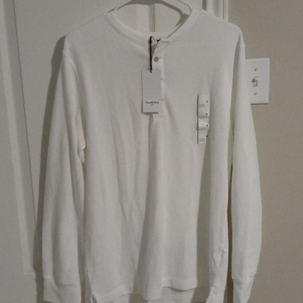 Mens Goodfellow longsleeve shirt.